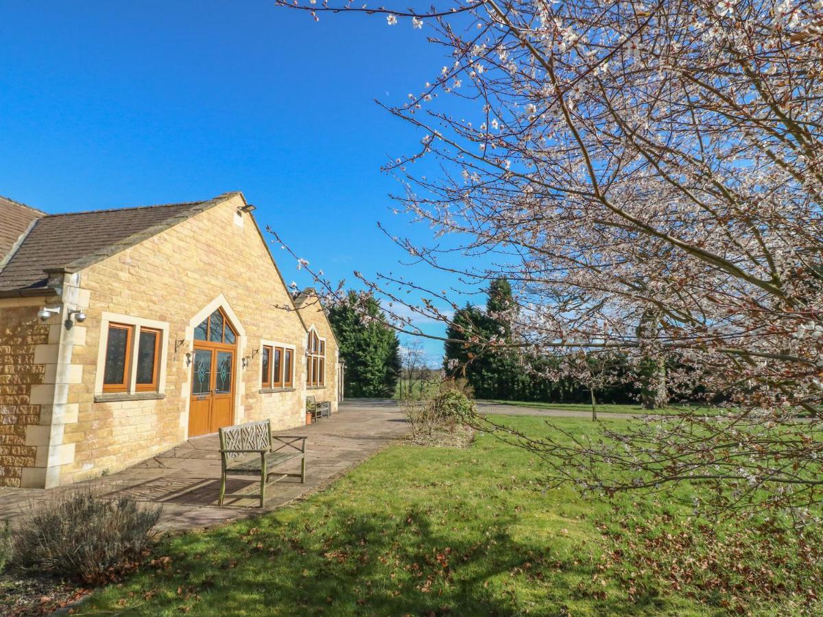 Manor House Villa Chesterfield Exterior photo